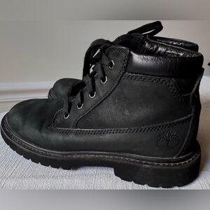 Timberland Women’s Black Leather Lace Up Boots size 6